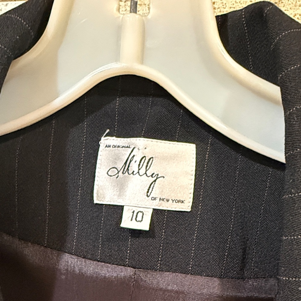 Milly Women’s black  Vintage 90’s throwback Pinstripe Blazer